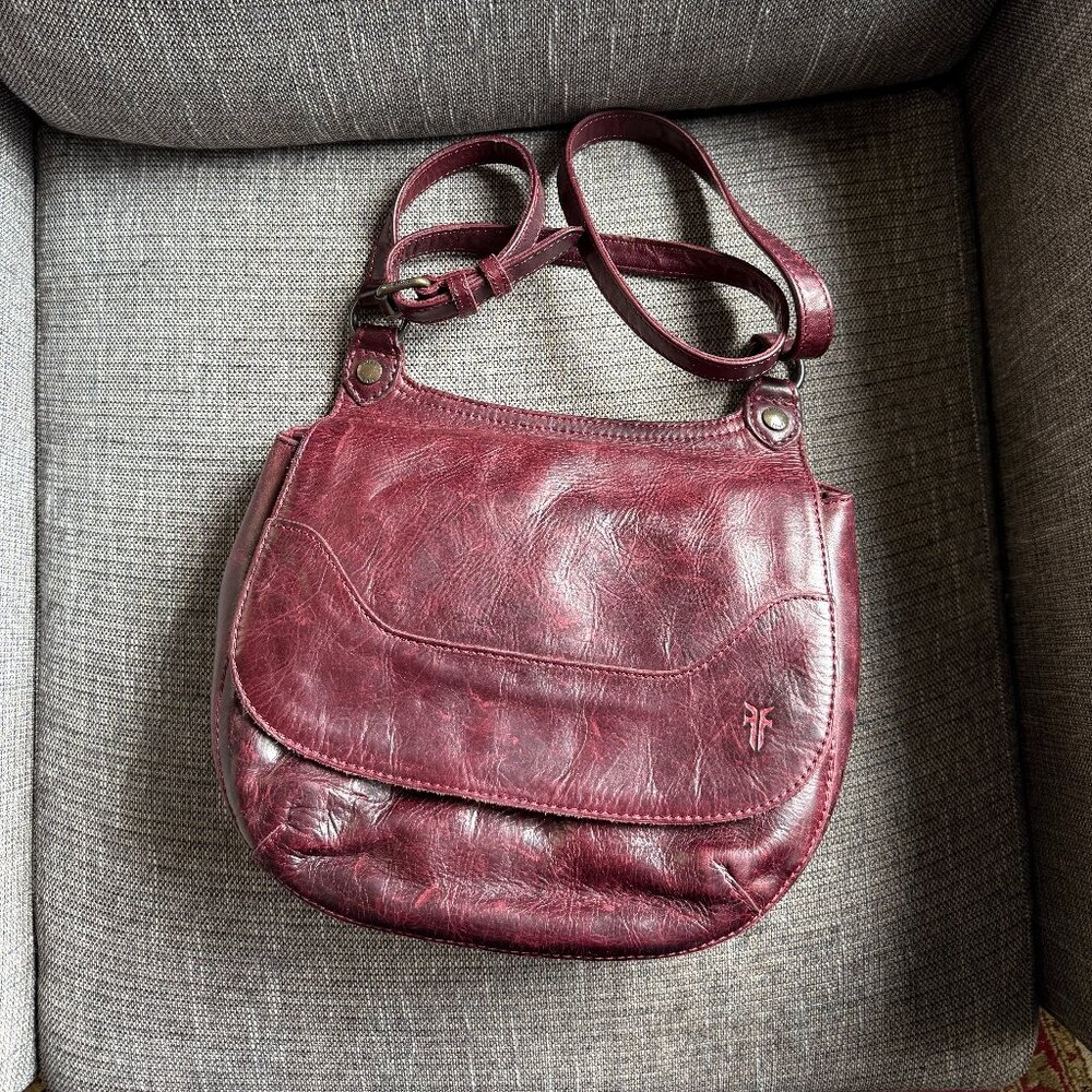 Frye Melissa Leather Crossbody Saddle Bag in Wine